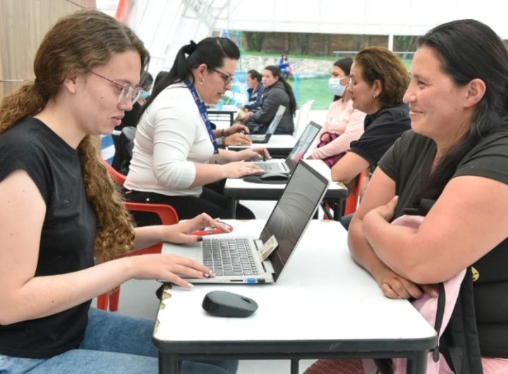 Desempleo de mujeres en Bogotá disminuyó.