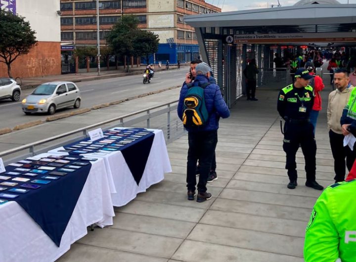 Celulares hurtados fueron recuperados por Policía en Bogotá.