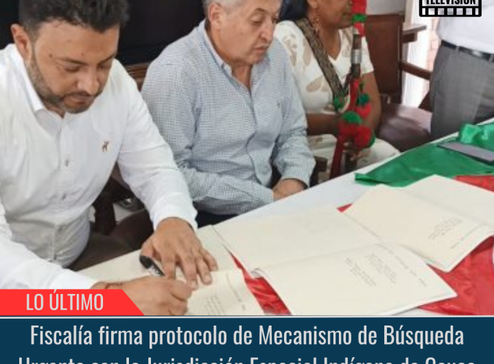 Fiscalía firma protocolo.