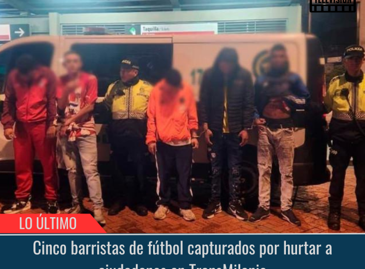 Cinco barristas de fútbol capturados.