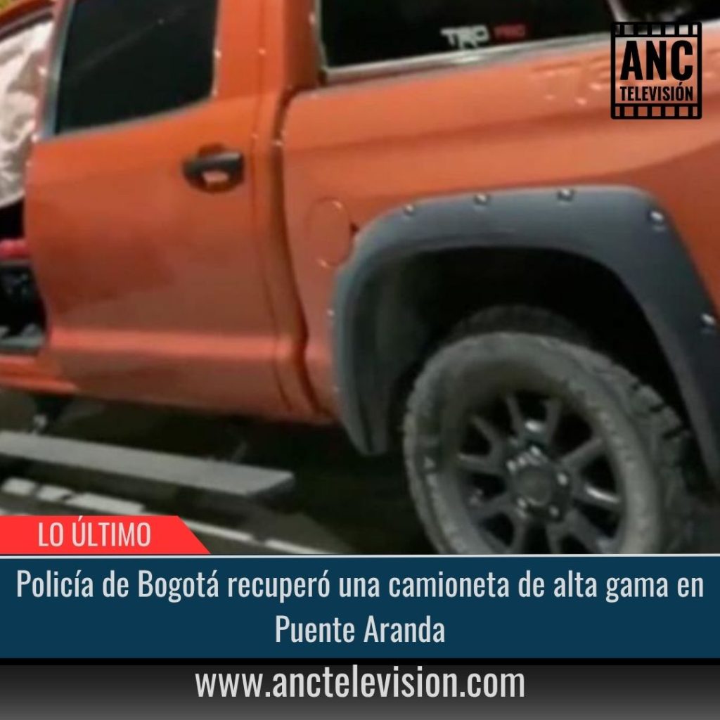 Camioneta de alta gama en Puente Aranda.
