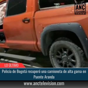 Camioneta de alta gama en Puente Aranda.