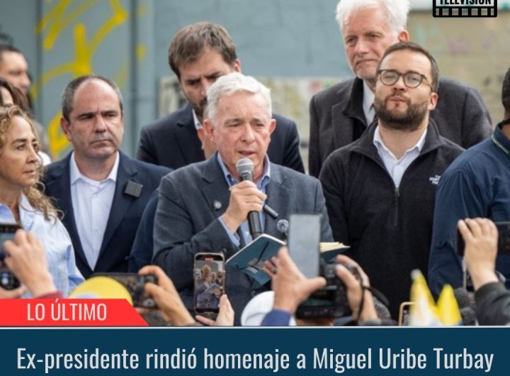 Ex-presidente rindió homenaje.