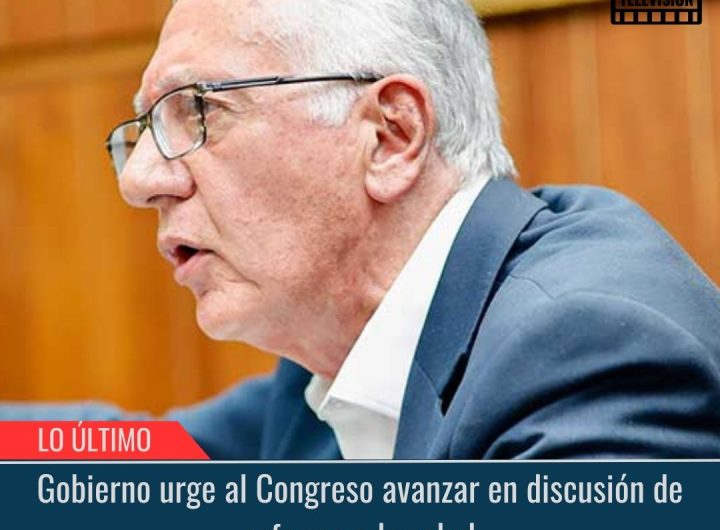 Discusión de reforma a la salud.